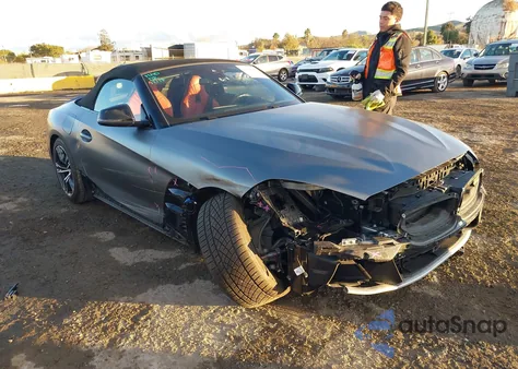 2022 BMW Z4 M40I z USA, uszkodzony, nr VIN WBAHF9C01NWX95899